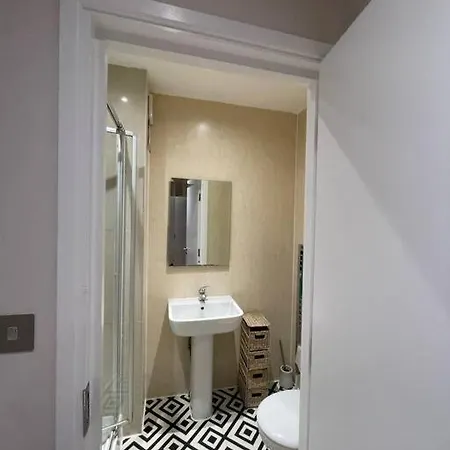 Stunning Luxury One Bedroom Serviced Apartment - Central London Exterior photo