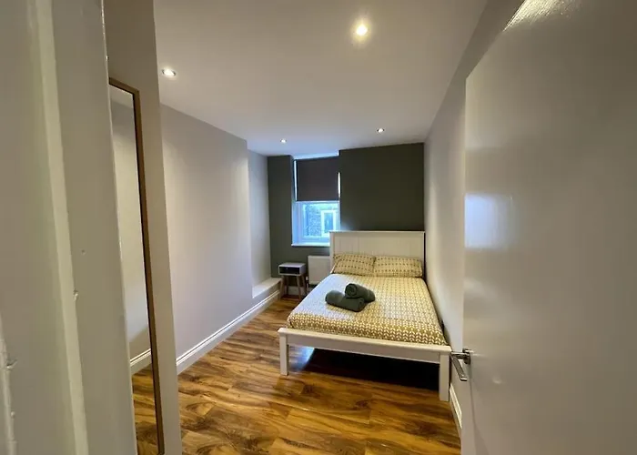 Stunning Luxury One Bedroom Serviced Apartment - Central London